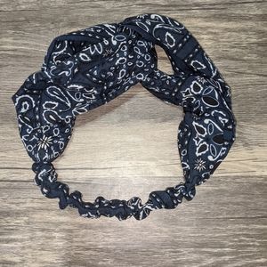 AEO Headband (free w/ any bundle)
